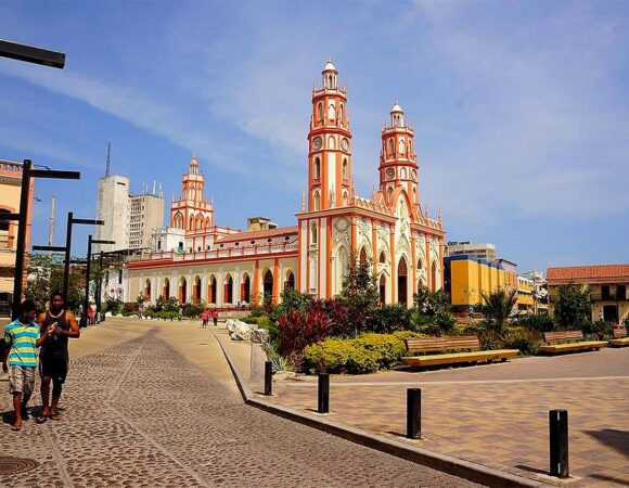 Cartagena Hotel Cartagena Plaza "Todo Incluido con Full day Barranquilla" 5 dias Julio - Agosto 2025.